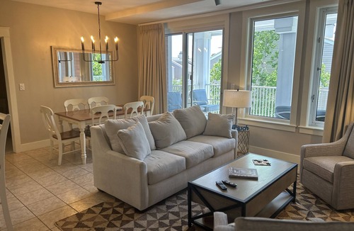 Baytowne Wharf Condo | Leah's Sunset Dreams One Bedroom Condo