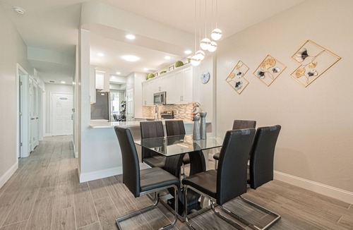 Naples Condo | Lely Greenlinks Resort -White Orchid-Luxury Renovated Modern 1st flr 3bd