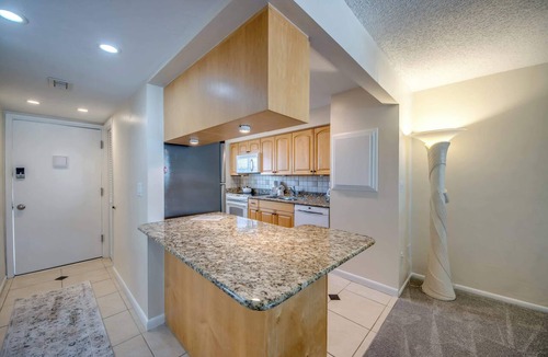 South Island Condo | Leonardo Arms #209 Cozy Beachfront Condo