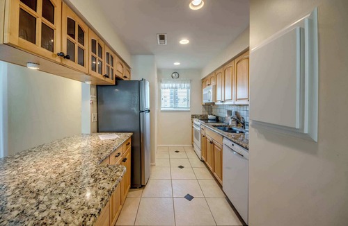 South Island Condo | Leonardo Arms #209 Cozy Beachfront Condo