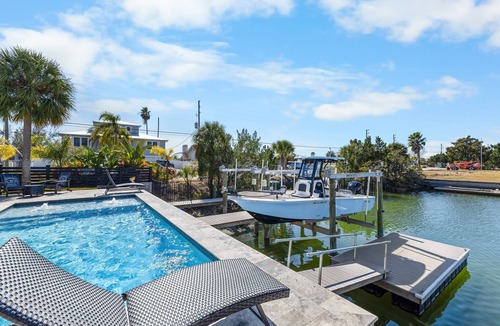 Spring Hill House | Let's Go Scalloping! Pool, Gym, boat dock