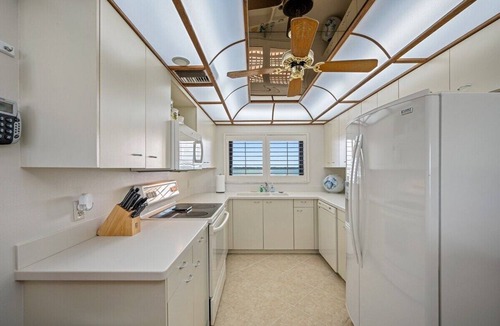 Sand Key Condo | Lighthouse Towers 602 - 2Bed/2Bath Beachfront Condo with Pool in Clearwater Beach