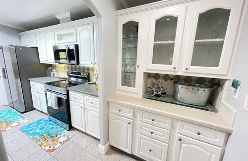 Weeki Wachee Gardens House | Limited-Time Discount at Paddle Paradise: Jacuzzi, Kayaks & Sauna