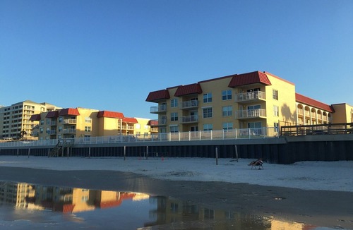 Point East Condo | Limited Time Offer-Exclusive Beachfront Retreat Walk-Out Unit to Ocean