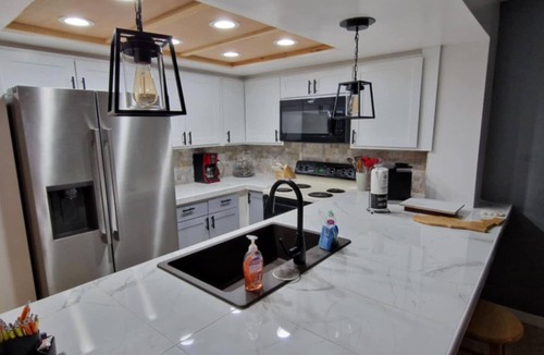Gulf Gate Estates Apartment | Literally 3 mins from Siesta with its number 1 beaches! Location! Location!
