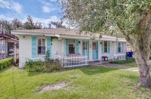 Panama City House | Little Cove Cottage! Walk to Dtwn Panama City