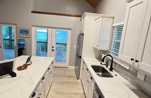 Placida House | Little Gasparilla Island family get away sleeps 11.