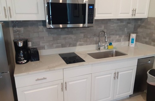 Ruskin Apartment | Little Harbor Resort #306 Tampa Bay FL Beach, Bayside, 2 Pools