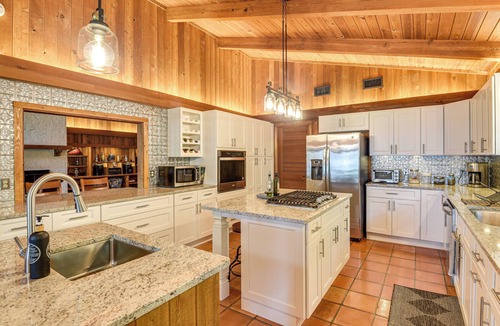 Welaka House | Little Lake George Hideaway w/Furnished Boathouse