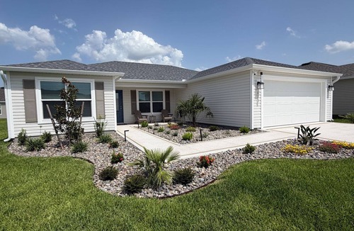 Sumter County House | Live the Villager Life! Walk to Eastport, complete with golf cart.