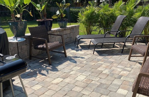Sarasota House | Location Location! Two Minutes from Siesta Key Beach (#1 Beach in the U.S.)
