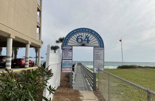 El Centro Beach House | Location! West PCB - Close to Pier Park & BEACH