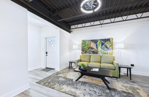 Port Canaveral Hotel | Loft Getaway Near Port & Beach -Unit 203