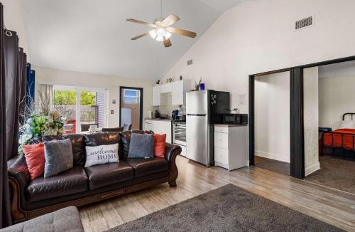 Kissimmee Apartment | Loft Retreat Near Disney Sleeps 4 Kissimmee