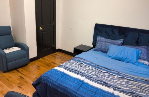 Weequahic Apartment | Log Comfort