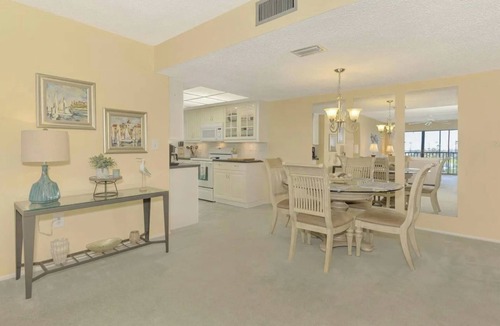 Trailer Estates Condo | Long term Rental Condo located at the IMG Golf Course- 3 Month minimum