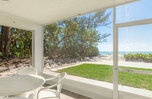 Whitney Beach Condo | Longboat Key, FL Spectacular Full OceanView Beachfront First Floor 1 Bed 1 Bath