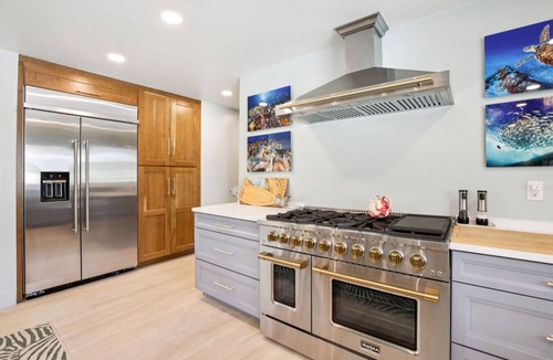 Longboat Key House | Longboat Key Waterfront: Private Heated Pool w/Soaking End & Luxury Hot Tub!