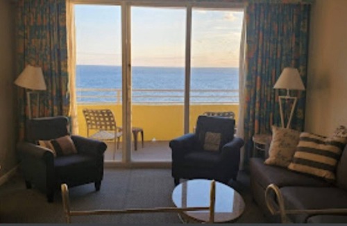 Seabreeze Historic District Condo | Lovely 1 bedroom condo on the beach