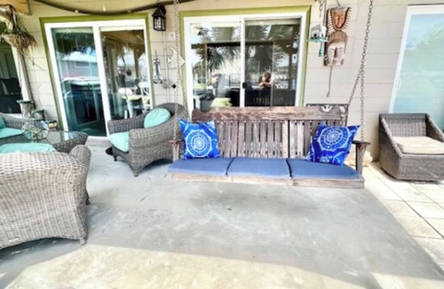 Homosassa House | Lovely 4-bedroom Waterfront House in Homosassa