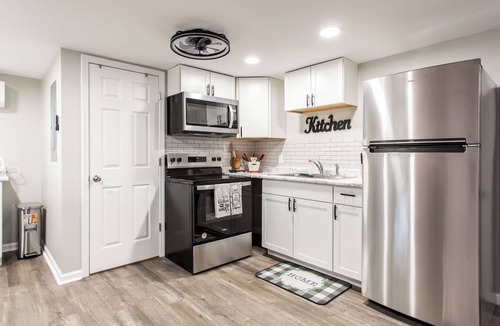 Waycross Cottage | Lovely cozy cottage with AC in charming Waycross