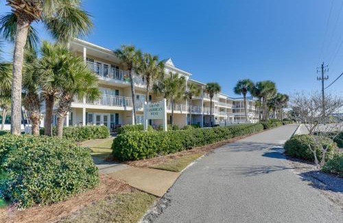 Crystal Beach House | Lovely Destin Condo w/Pool Access: Walk to Beach!