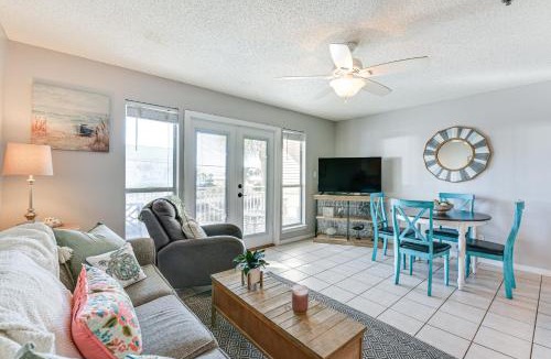 Crystal Beach House | Lovely Destin Condo w/Pool Access: Walk to Beach!