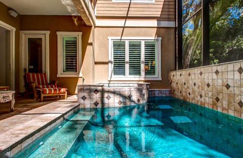 Fernandina Beach House | Lovely home for entertaining with saltwater plunge pool, spa & outdoor kitchen