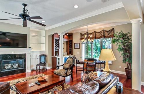 Fernandina Beach House | Lovely home for entertaining with saltwater plunge pool, spa & outdoor kitchen