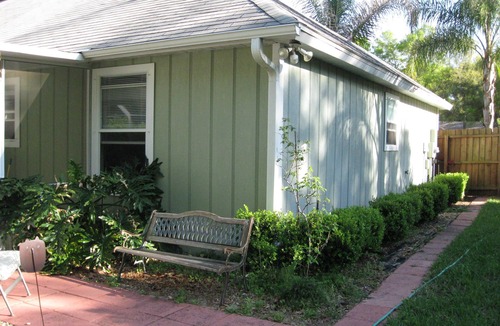 DeLand House | Lovely Pool Home in Historic Town Close to Beach & Theme Parks