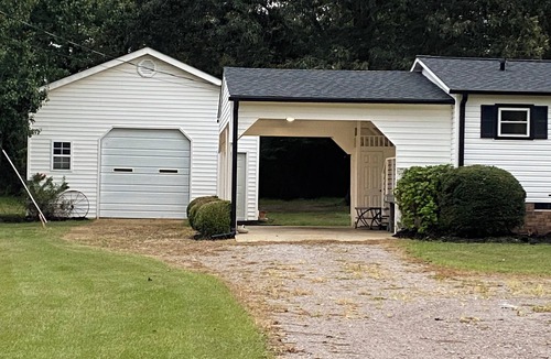 Aiken House | Lovely, quiet and peaceful home located in the country