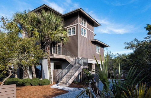 Gulf Trace House | Lucky Dog ~ 142 Savelle Drive ~ Grayton Beach FL 32459
