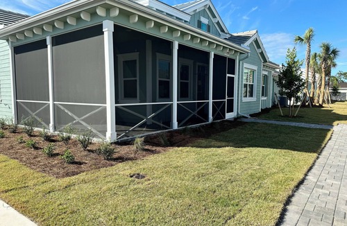 Naples Cottage | Lux Cottage with golfcart near downtown in neighborhood w/amenities