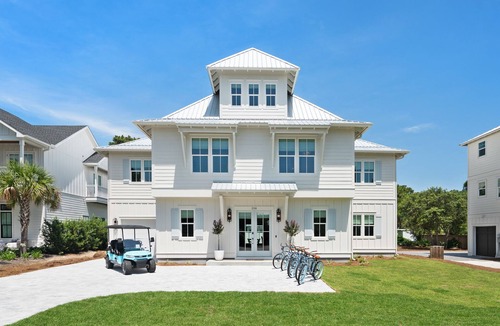 San Juan House | Luxe Beach Retreat Walk to Beach Pool Spa, Golf Cart, Game Room & Putting Green