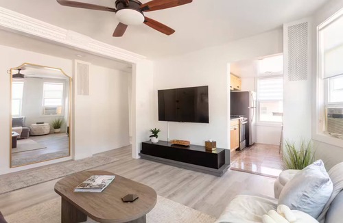 Queens Apartment | Luxurious Beachside retreat, 2 Bedrooms Entire rental unit in Queens, New York