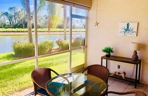 Bonita Springs House | Luxurious Country Club Lifestyle in Sunny Naples