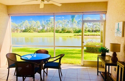 Bonita Springs House | Luxurious Country Club Lifestyle in Sunny Naples