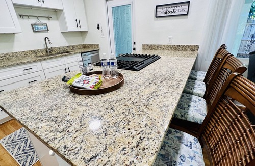 Port Canaveral Villa | Luxury 2/2 private oasis w/Hot Tub Walk to Beach
