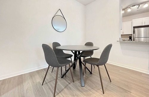 Bradenton Apartment | Luxury 2 BR Near Downtown Bradenton & Beaches