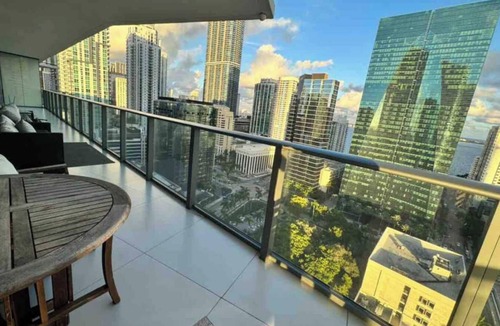 Brickell Condo | Luxury 3 bed condo in the best location of Brickell/Miami