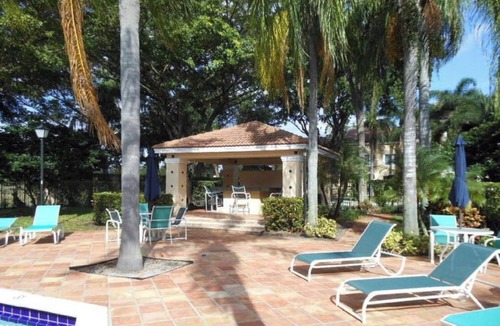 West Palm Beach Condo | Luxury 3-Bedroom Townhouse in Palm Beach Resort Community