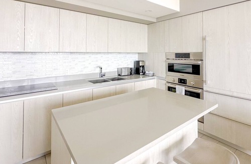 Hollywood South Central Beach Condo | Luxury 3-bedroom with breathtaking view