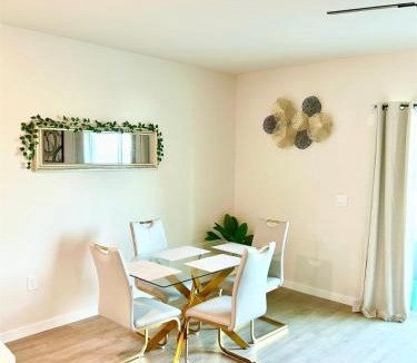 Fort Myers House | Luxury 3BR Townhome Co-Living for Travel Personnel