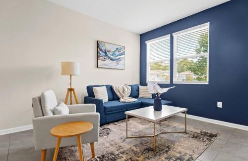 St. Augustine House | Luxury 3BR Townhome | Pool | Gym | Close 2 Beach.