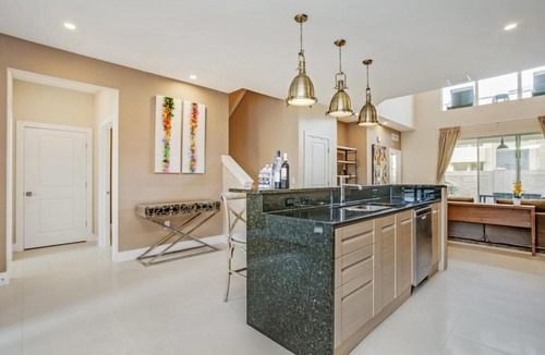 Florida Central Atlantic Coast House | Luxury 4 Bedroom Magic Village Resort Townhome townhouse