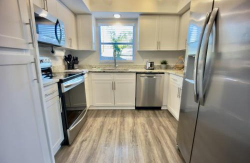 East County Civic Group House | Luxury 4BR Getaway with Heated Pool & Cozy Vibes!