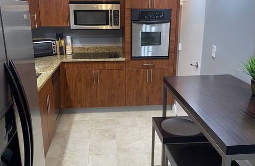 Hollywood South Central Beach Condo | Luxury 5 Star Oceanfront Hollywood Beach 2/2 Condo