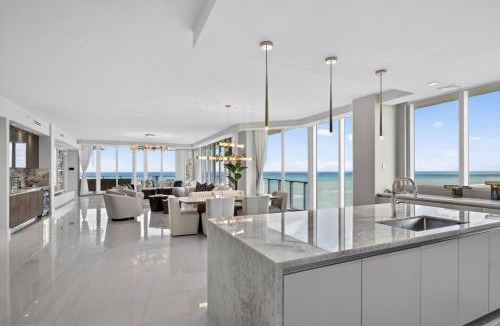 Singer Island House | Luxury 7M Penthouse in Amrit 3BR 3BA Oceanfront