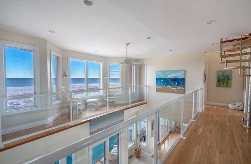 West Hampton Dunes House | LUXURY 8 BDRM OCEANFRONT HOUSE W/POOL, JACUZZI & HOT TUB FACING THE OCEAN!