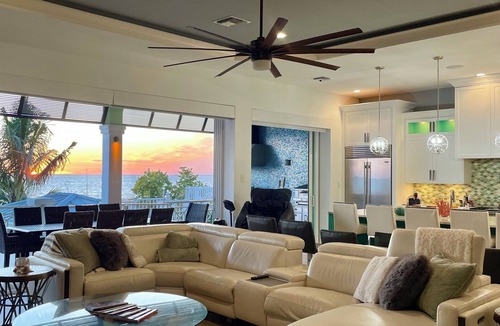 Mid Island House | Luxury Beachfront Home - Rooftop Deck - Pool & Spa